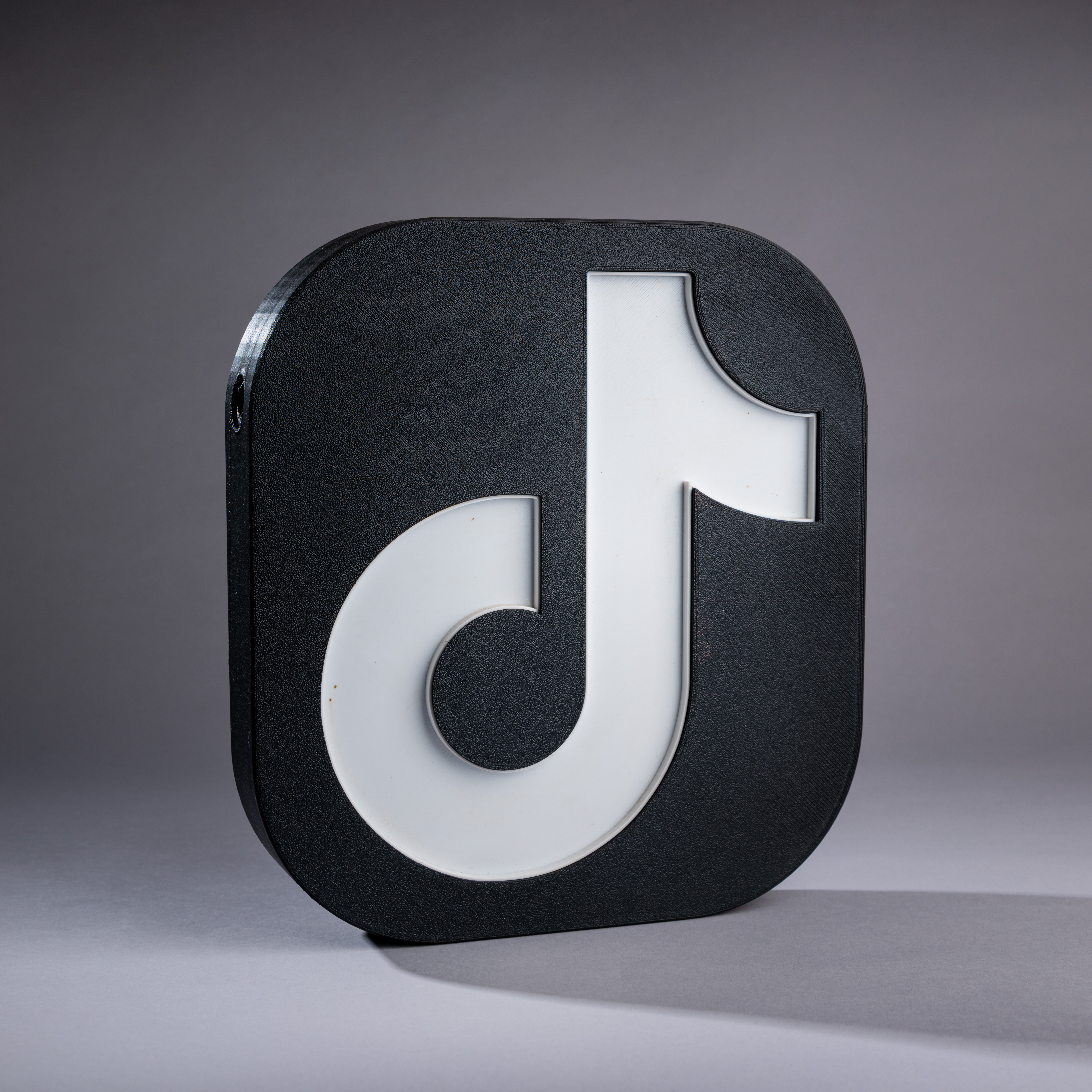 Lampe TikTok – Logo LED - Impression 3D | CreaMod3D